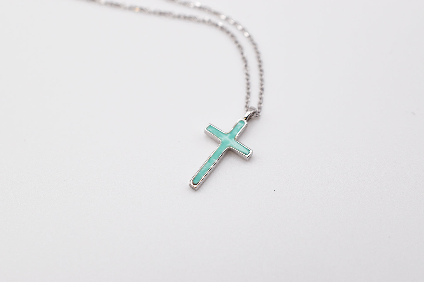 Cross Pendant Necklace