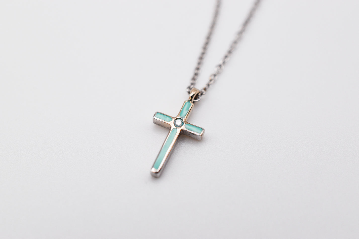 Diamond Cross Pendant Necklace