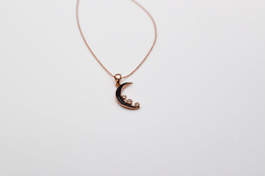 Luna Pendant Necklace